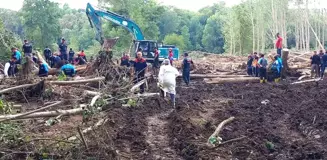 Kırklareli'de sel felaketinde hayatını kaybeden öğretmen çift toprağa verildi