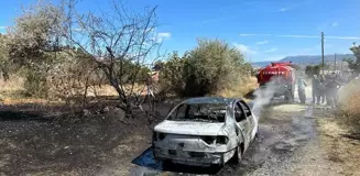 Çorum'da seyir halindeyken yanmaya başlayan otomobil kullanılamaz hale geldi