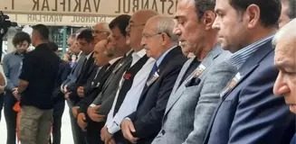 'Sorun yok' mesajı verseler de İmamoğlu ve Kılıçdaroğlu, cenazede yan yana gelmedi