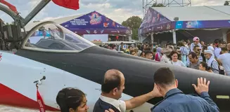 Görme Engelli Aile, TEKNOFEST İzmir'de Milli Teknoloji Hamlesini Dokunarak Yaşadı