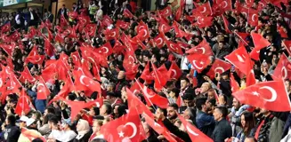 A Milli Futbol Takımı Tarihindeki İlk Maçını Oynadı