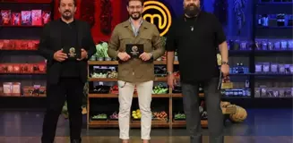 19 Aralık MasterChef dokunulmazlığı hangi takım kazandı? MasterChef 2023 Mavi takım mı Kırmızı takım mı kazandı? MasterChef bugün kazananı kim?