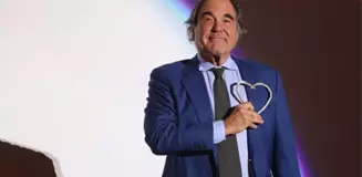 İsrail'in katliamına tepki gösteren ünlü yönetmen Oliver Stone: Hayatımda böyle bir katliam görmedim