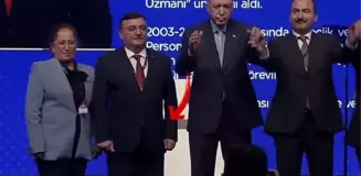 AK Parti'nin aday tanıtımına damga vuran isim! İki kez anons edildi