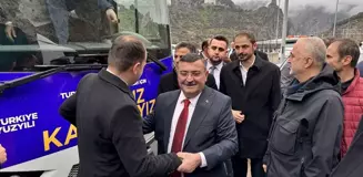 AK Parti'nin Artvin Belediye Başkan Adayı Mehmet Kocatepe Kentte Karşılandı