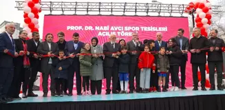 Gençlik ve Spor Bakanı Osman Aşkın Bak, Prof. Dr. Nabi Avcı Spor Tesisi'nin açılışını yaptı