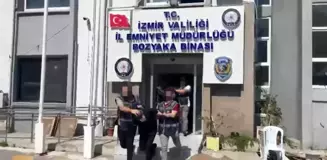 İzmir'de İş Adamı Kamyonetinde Ölü Bulundu