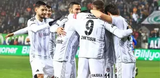 Beşiktaş'tan sürpriz transfer hamlesi! Yıldız futbolcuyla 3 yıllık sözleşme imzalandı