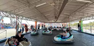 Aydın'da Engelli Öğrenciler Lunaparkta Eğlendi