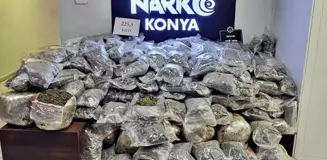 Konya'da 145 Kilo Skunk ve 80 Kilo 500 Gram Esrar Ele Geçirildi