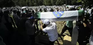 Srebrenitsa Soykırımında Katledilen 14 Kurban Defnedildi