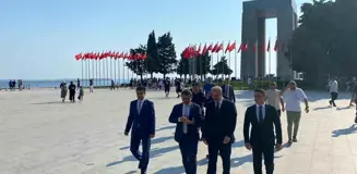 Çanakkale Valisi Ömer Toraman Şehitler Abidesini Ziyaret Etti