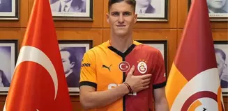 Galatasaray'ın yeni transferi Roland Sallai, sahaya çıkmadan tarihe geçti