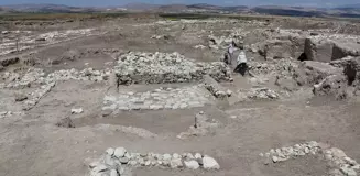 Oluz Höyük Kazılarında 18 Yılda 2 Binden Fazla Eser Ortaya Çıkarıldı