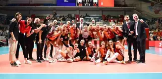 Galatasaray, Vodafone Sultanlar Ligi'nde VakıfBank'ı 3-0 Mağlup Etti