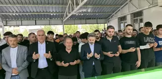 Bakan Yardımcısı Ahmet Aydın, Trafik Kazasında Hayatını Kaybeden Genç İçin Cenazeye Katıldı