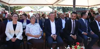 Özgür Özel: 'Yaşar Kemal'in Cesaretiyle Mücadele Edeceğiz'