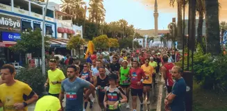 Bodrum'da 7. Intersport Asics Yarı Maratonu Koşuldu