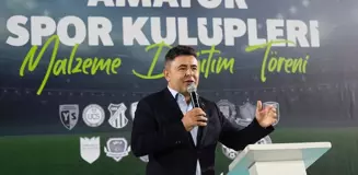 Ümraniye Belediyesinden amatör spor kulüplerine malzeme desteği