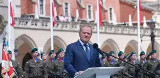 Polonya Başbakanı Tusk: Sığınma Hakkı Geçici Olarak Askıya Alınabilir