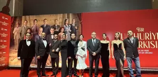 Bir Cumhuriyet Şarkısı Filminin Galası Gerçekleşti