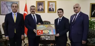 Nahçıvan Kültür Bakanı Hasan Seyidov, Iğdır Valisini Ziyaret Etti