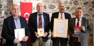 Manisalı Ali Bey, Torunları ve Yazarla Anıldı