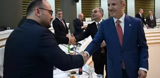 YÖK Başkanı Özvar'dan Rektörlere İşbirliği Çağrısı