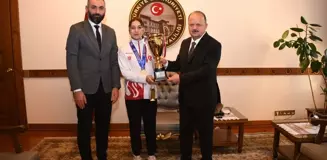 Kastamonulu Asuman Çığlıoğlu, Avrupa Kick Boks Şampiyonu