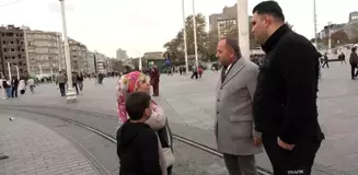 Taksim'de Kayıp Çocuk Seferberliği