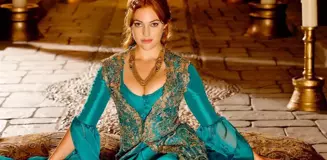 Meryem Uzerli, 11 yıl sonra metres rolüyle ekranlara dönüyor