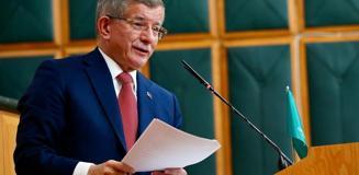 Davutoğlu: Cumhurbaşkanlığı için diploma savaşlarının yapılıyor olması en büyük rezalettir