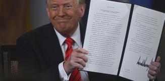 Trump dediğini yaptı! Eğitim bakanlığını kapatıyor
