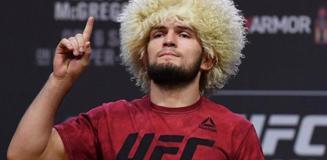 Dünyaca ünlü futbolcu MMA dövüşçüsü oldu, Khabib hemen telefona sarıldı