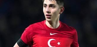 Demir Ege Tıknaz'a Portekiz'de büyük onur