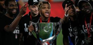 Beşiktaş'ın eski yıldızından çok konuşulacak sözler: Sen adam değilsin dedim