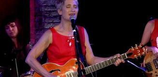 ABD'li şarkıcı Jill Sobule, evinde çıkan yangında hayatını kaybetti