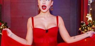 Hadise'den cesur yaz açılışı: Üstsüz pozuyla kamera karşısına geçti