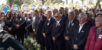 Pınar Eczacıbaşı son yolculuğuna uğurlandı! Gözyaşları sel oldu