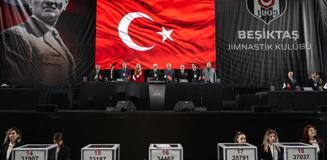 Beşiktaş'ta Serdal Adalı yeniden başkan seçildi