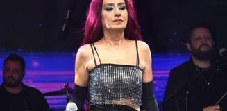Yıldız Tilbe'den şaşırtan Maradona çıkışı: Bugün öğrendim çok şaşırdım