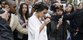 Kim Kardashian'ı kelepçeleyip soyan 7 kişiye hapis cezası
