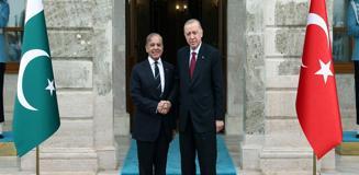 Cumhurbaşkanı Erdoğan, İstanbul'da Pakistan Başbakanı ile görüştü