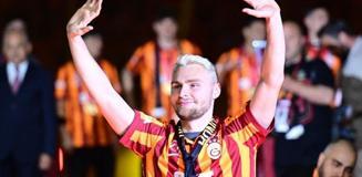 Galatasaray'da 4 ayrılık hazırlığı birden