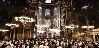 Ayasofya-i Kebir Camii 40 milyon ziyaretçiyle rekor kırdı