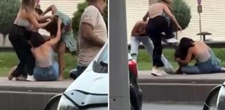 Kadınlar sokak ortasında saç başa kavga etti
