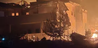 Karabük'te orman yangını: 40 ev yandı, 10 köy tahliye edildi