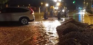 Sağanak yağış Konya'yı vurdu! Köprü çöktü, evleri su bastı