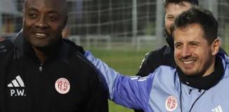 Antalyaspor, 13 oyuncu ve 1 antrenörüne veda etti
