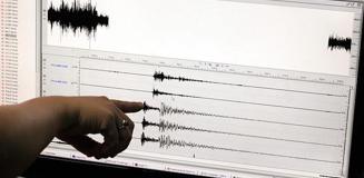 Beşik gibi! Balıkesir Sındırgı'da yine deprem oldu